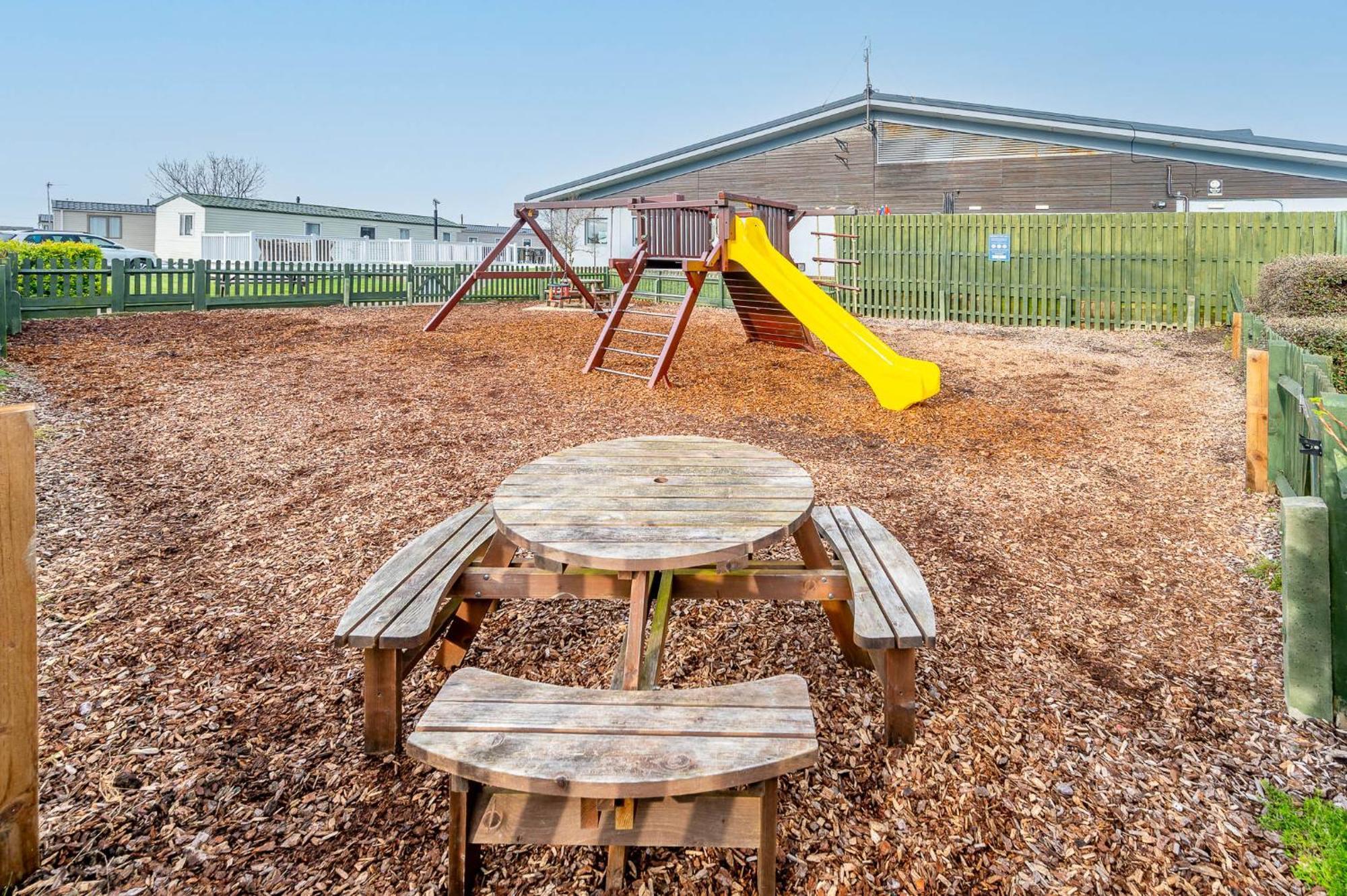 30 Bayside Cove Pevensey Bay Holiday Park Екстер'єр фото